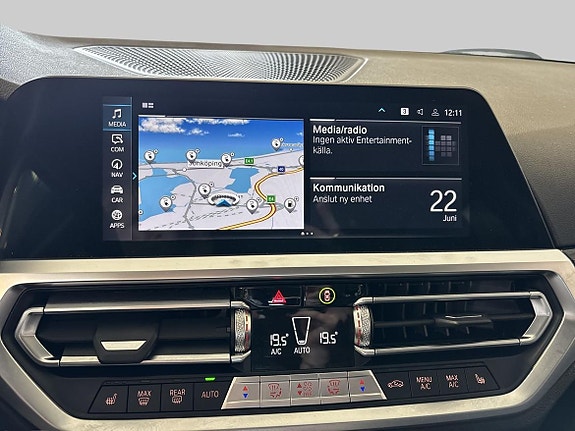 BMW 330e 15 of 19