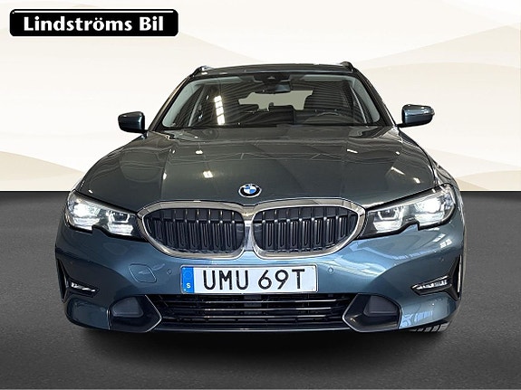 BMW 330e 8 of 19