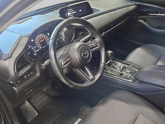 Mazda CX-30 13 of 18