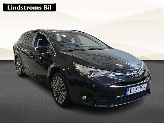 Toyota Avensis 3 of 18