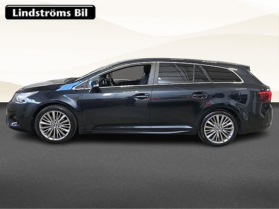 Toyota Avensis 6 of 18