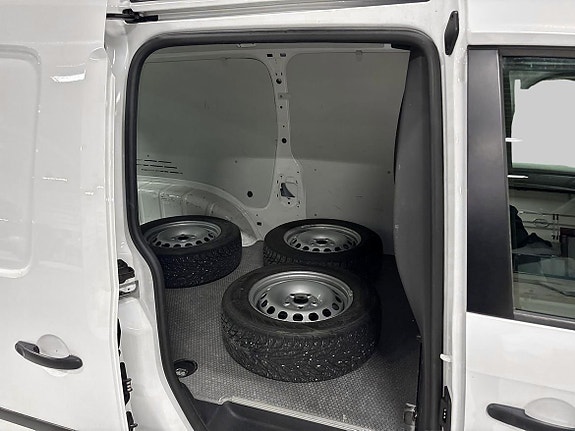 Volkswagen Caddy Maxi 10 of 18
