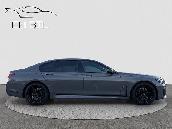 BMW 750Ld 8 of 19