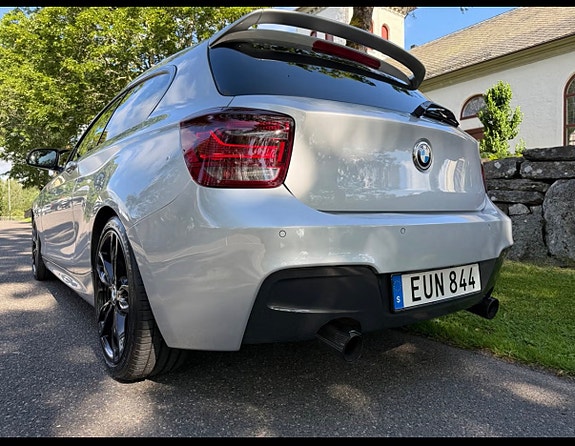 BMW M135i 4 of 6