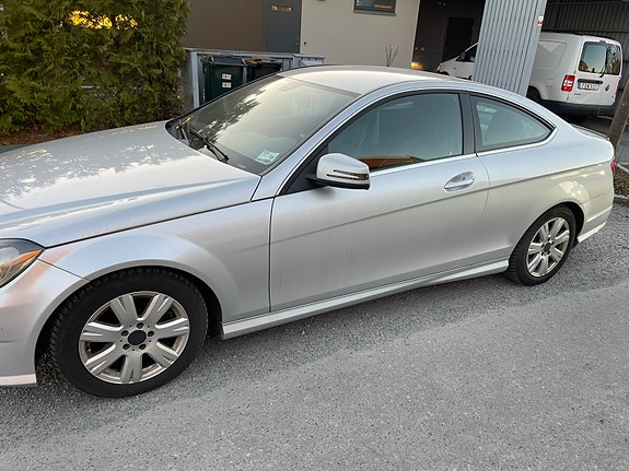 Mercedes-Benz C180 13 of 15