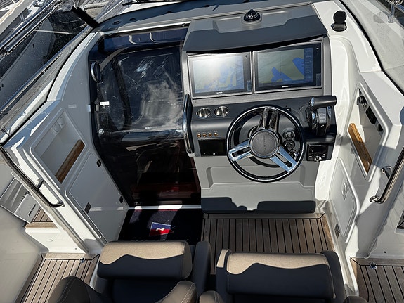 Nimbus T9 / Tender 9 – Mercury Verado 300 hk – 2019 – 245 timmar 6 of 12