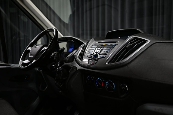 Ford Transit 28 of 29