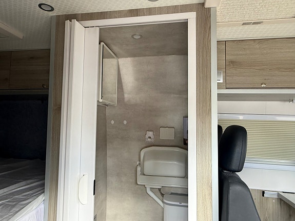 Mercedes-Benz Sprinter 315 12 of 18