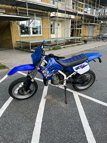 Kawasaki KDX 125 3 of 10
