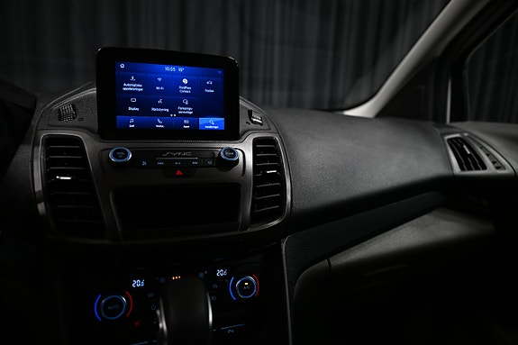 Ford Transit Connect 27 of 30