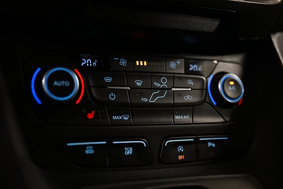 Ford Transit Connect 26 of 30