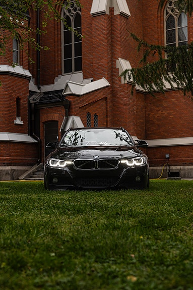 BMW 320d 6 of 8