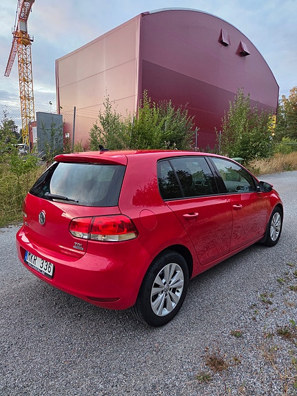 Volkswagen Golf VI 2 of 4