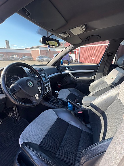 Skoda Octavia 5 of 7