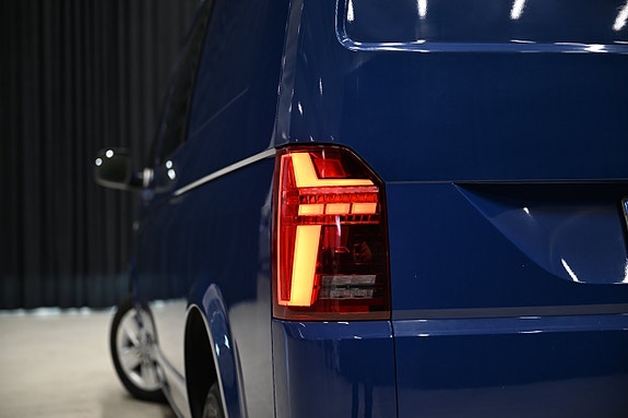 Volkswagen Transporter 8 of 30