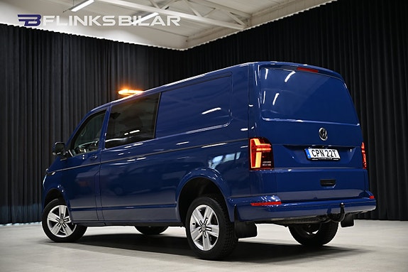 Volkswagen Transporter 4 of 30