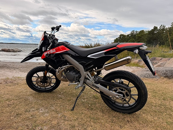 Aprilia Sx50 2 of 7