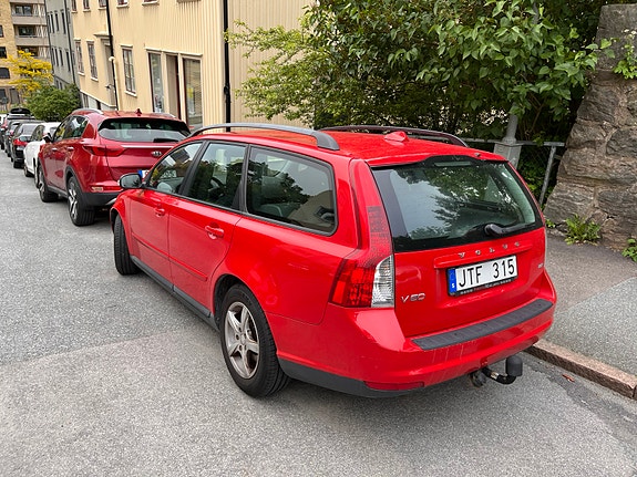 Volvo V50 3 of 4