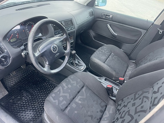 Volkswagen Golf IV 10 of 12