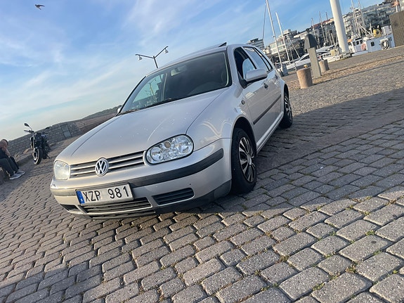 Volkswagen Golf IV 3 of 12