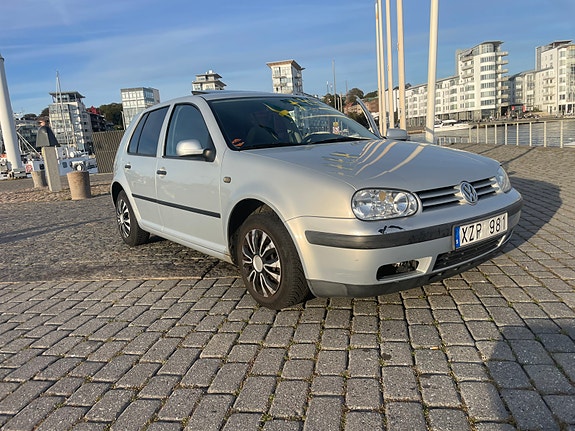 Volkswagen Golf IV 2 of 12