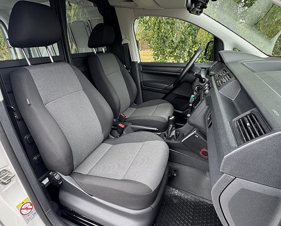 Volkswagen Caddy 8 of 15