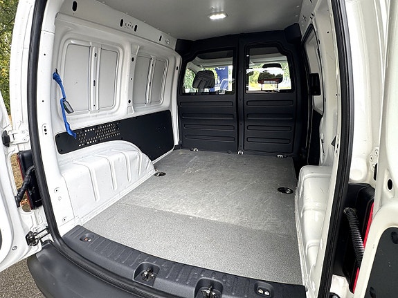 Volkswagen Caddy 11 of 15