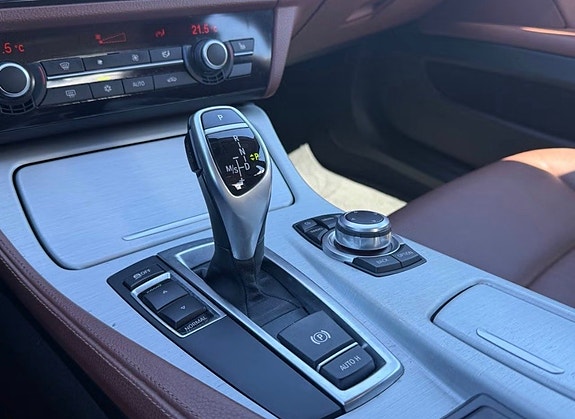 BMW 520d 14 of 15