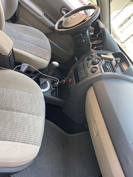 Renault Megane II 4 of 7