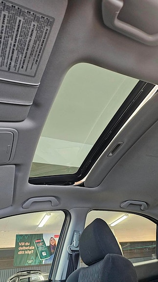 Honda Accord 15 of 19