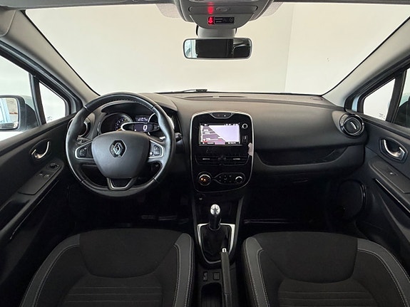 Renault Clio 6 of 7