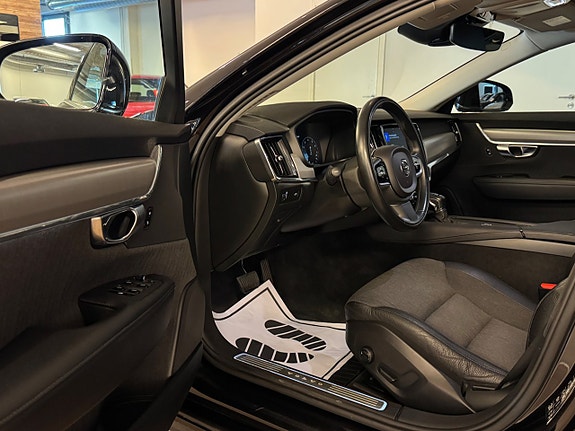Volvo V90 20 of 30