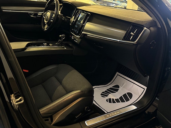 Volvo V90 24 of 30