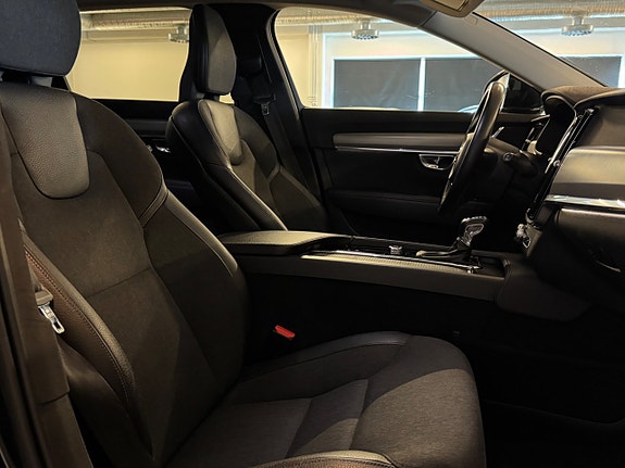 Volvo V90 25 of 30