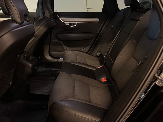 Volvo V90 23 of 30