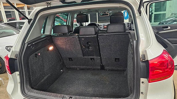 Volkswagen Tiguan 7 of 21