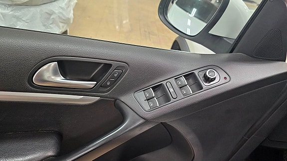 Volkswagen Tiguan 13 of 21