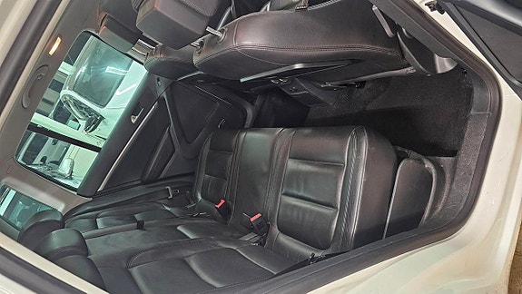 Volkswagen Tiguan 10 of 21
