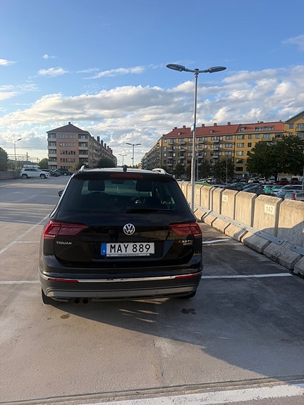 Volkswagen Tiguan 6 of 21