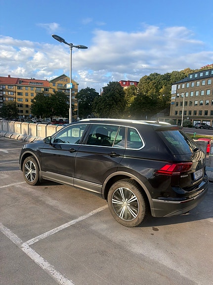 Volkswagen Tiguan 5 of 21