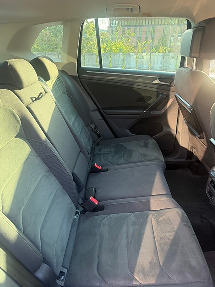 Volkswagen Tiguan 10 of 21