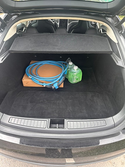 Tesla Model S 6 of 10