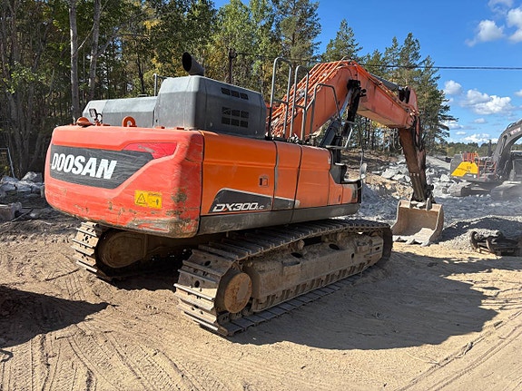 Doosan DX 300 LC-5 6 of 12