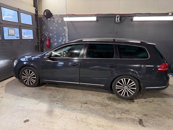 Volkswagen Passat 3 of 10