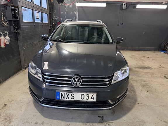 Volkswagen Passat 2 of 10