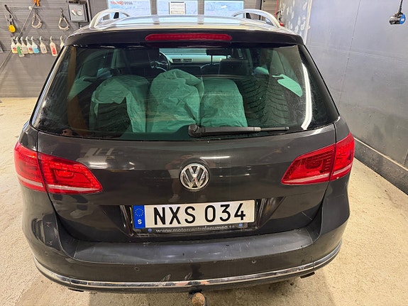Volkswagen Passat 5 of 10