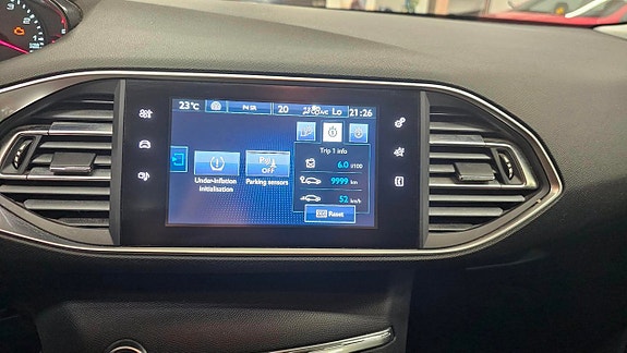 Peugeot 308 14 of 16