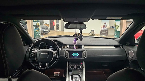 Land Rover Range Rover Evoque 11 of 13