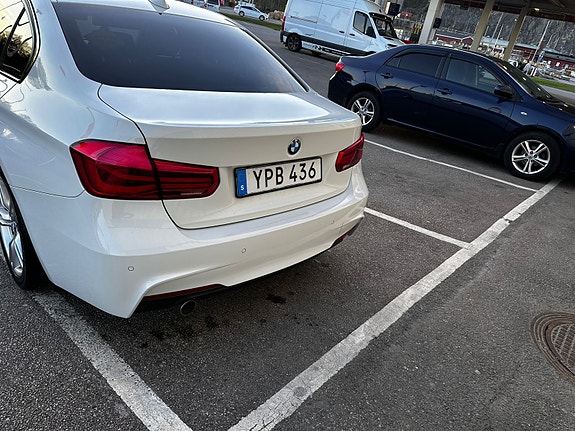 BMW 318d 7 of 24