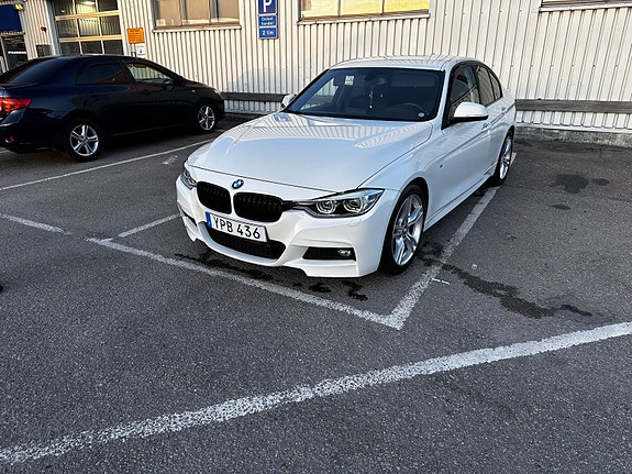 BMW 318d 9 of 24